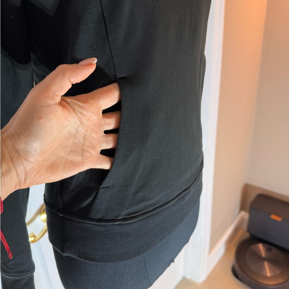 Lululemon hoodie - Picture 5 of 8